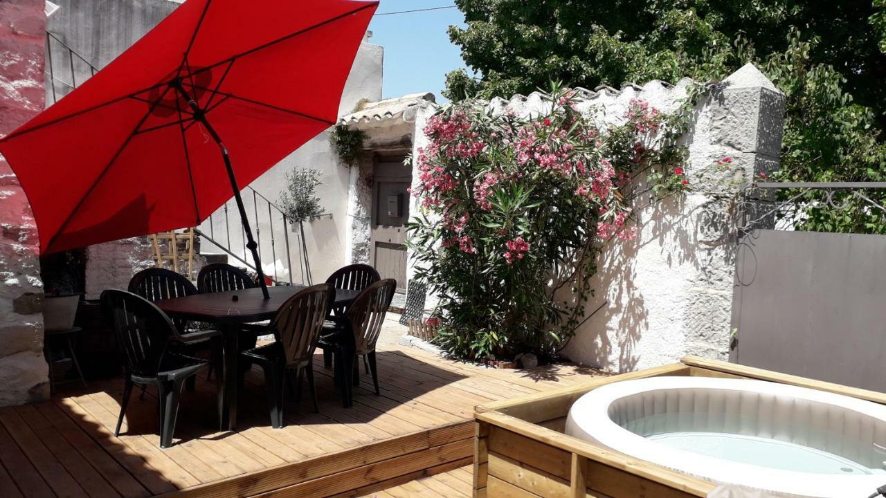 Le Patio Aux Hirondelles Villa Lagorce  Eksteriør bilde