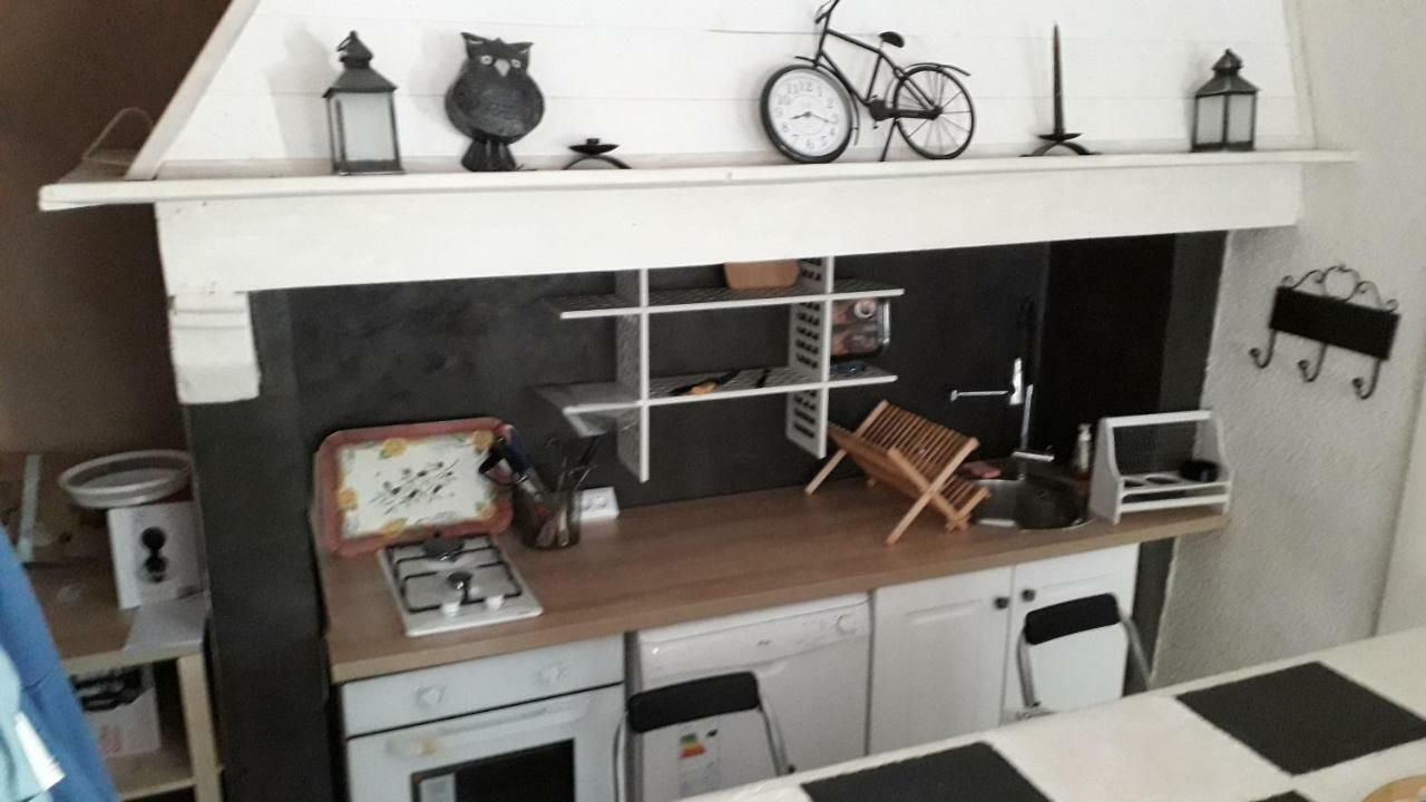 Le Patio Aux Hirondelles Villa Lagorce  Eksteriør bilde
